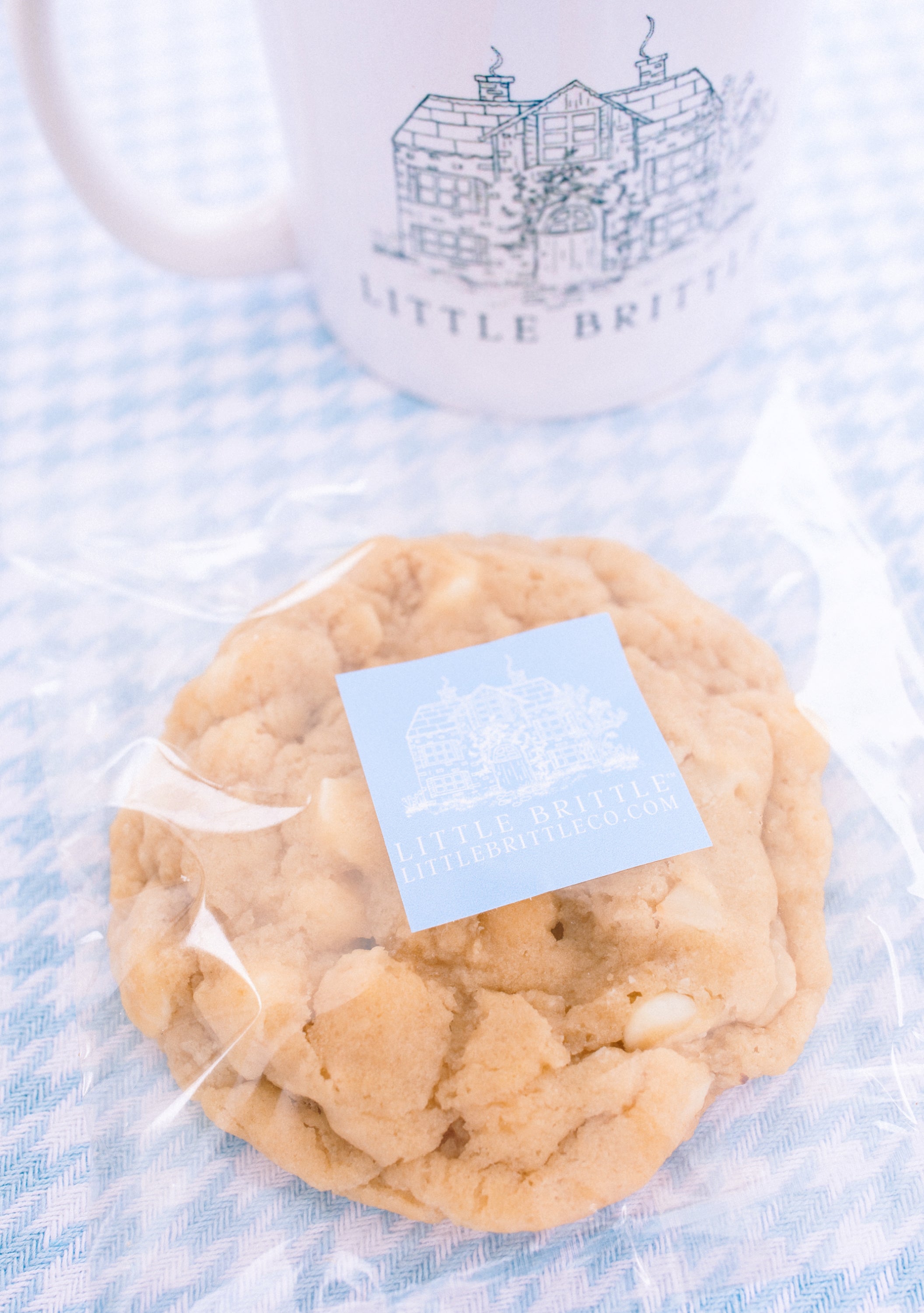 New Gooey White Chocolate Macadamia Nut Cookies (LOCAL PICKUP)